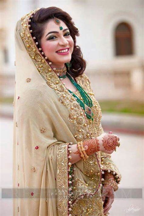 Pin By Kaz Ganai On Pakistani Weddings Bridal Dresses 2018 Pakistani