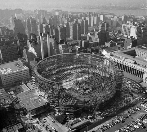 The Arena Of The New Madison Square Garden In New York City Takes