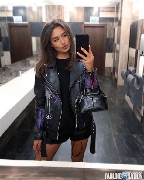 10 Perfect Selfies By Katya Zubritskaya Tabloid Nation