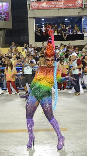 Bilder vom heißesten Fasching der Welt Karneval in Rio zu nackt für