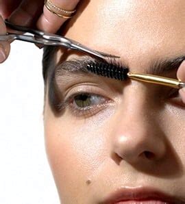 How To Trim Your Eyebrows Without Messing Them Up Life Health