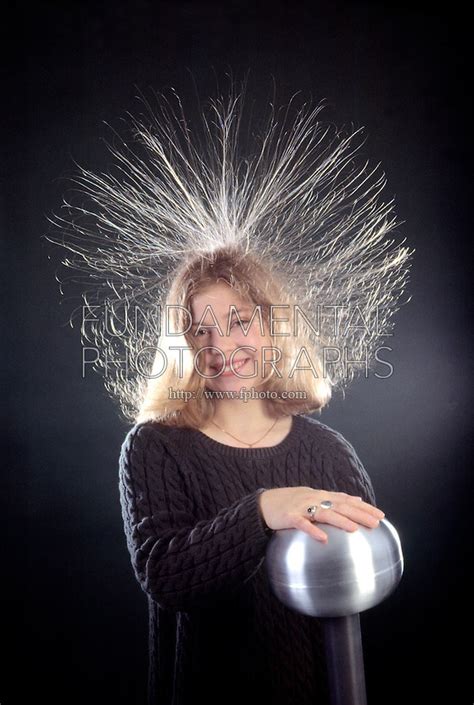 Science Static Electricity Van Der Graaf Generator Fundamental