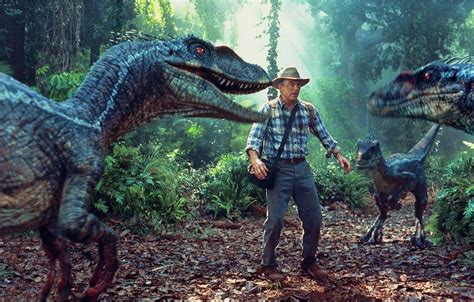 7 Most Frightening Dinosaurs In Jurassic Park Movies