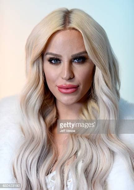 This Is Everything Gigi Gorgeous Photos And Premium High Res Pictures