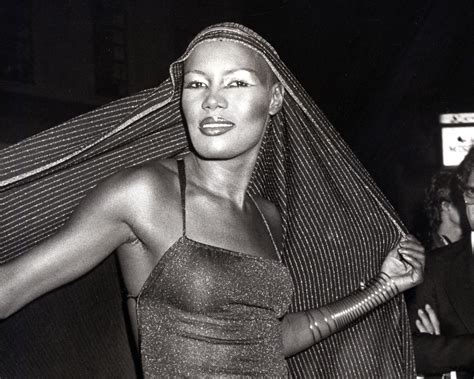 10 Of Grace Jones Most Iconic Style Moments Of All Time Grazia