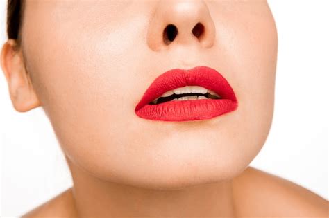 Lábio Vermelho Sexy Close Up Belos Lábios Maquiagem Close Do Rosto De Mulher Modelo De Beleza