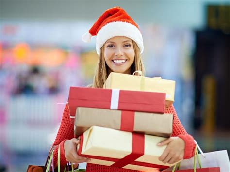 Fields marked with an asterisk (*) are required. Australia's Christmas spending to top $22 billion | Herald Sun