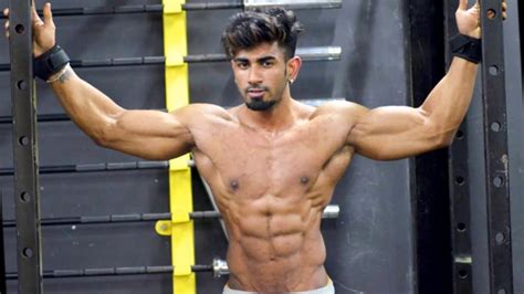 Indian Bodybuildersfitness Modelsfit India Youtube