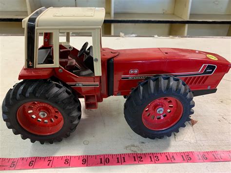 Ih Toy Tractor Schmalz Auctions