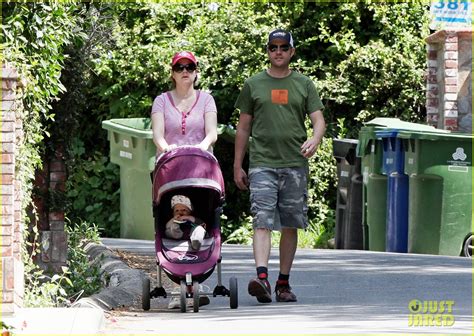 Jenna Fischer And Baby Weston Strollin In Studio City Photo 2646959