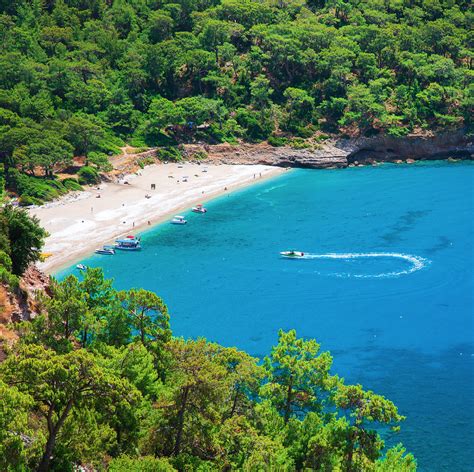 Along with the approach of the summer months, the seaside holiday also begin. The 9 Best Beaches in Turkey