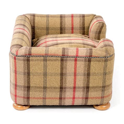 Tetford Square Chesterfield Dog Bed In Balmoral Tweed By Lords