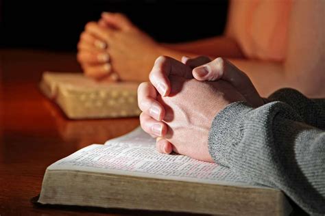 11 Tender Bedtime Prayers For Couples Grace And Prayers