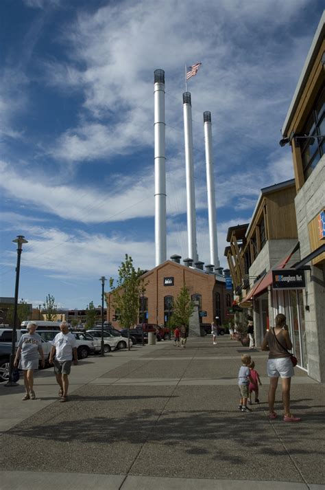 New Shops Open And Expand In Bend Oregon At The Old Mill District