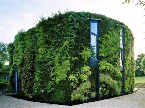 See more ideas about vertical garden, green building, architecture. Gorgeous Green House is Wrapped in a Lush Vertical Garden ...