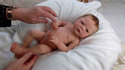 Full body silicone baby girl Ileny super realistic en con imágenes Videos
