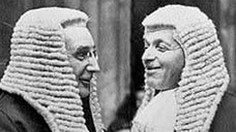 Los Jueces Británicos Se Sacan La Peluca Para Ahorrar Us 600 Mil En