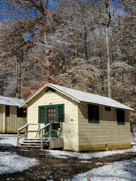 Mammoth Cave Cabins And Lodging Park Ranger John