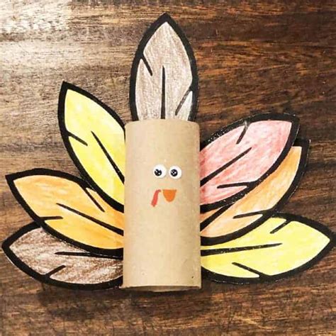 thanksgiving turkey feathers craft {with free printable feathers}