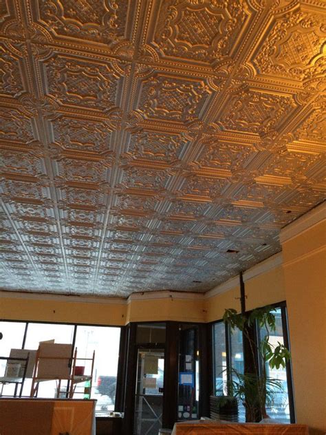 Elizabethan Shield Faux Tin Ceiling Tile 24″x24″ Dct 04 Idea