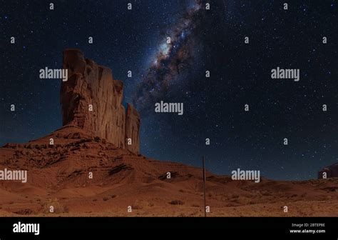 Amazing Milky Way Over Monument Valley Stock Photo Alamy