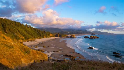 Crescent Beach In Ecola State Park Oregon Usa Windows 10 Spotlight