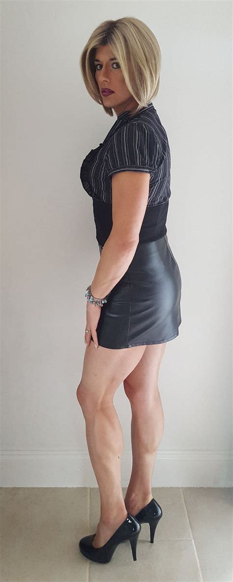 Transgender Tgirl Beautiful Legs Gorgeous Lovely Lbd Dress