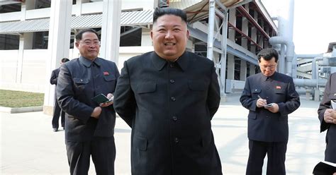 Lot's of conflicting reports about kim jong un's state.@nypost and @tmz are both reporting that he's dead. Kim Jong Un's appearance put death rumors to rest. But the ...