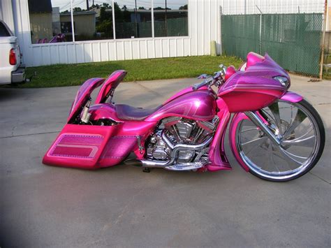 Girl Baggers Custom Cycles Ltd Pink 30 Inch Road Glide Candy Paint