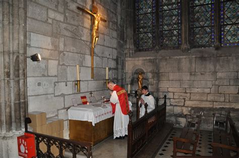 orbis catholicus secundus holy mass in notre dame cathedral in paris