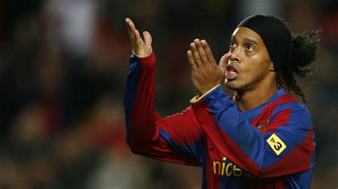 Fc barcelona ronaldinho, selective coloring, soccer, men, sport. La Liga News Barcelona Sign Ronaldinho Again Goal Com
