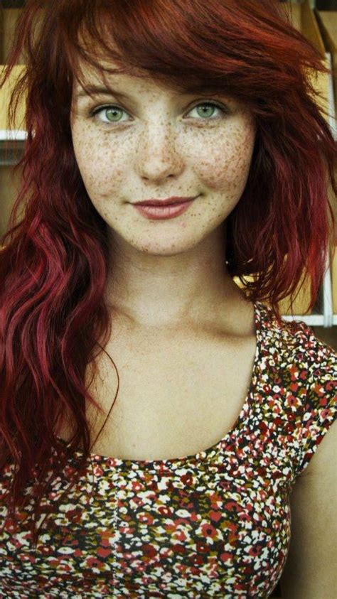 deep red and freckles mirabellabeauty redhead random in 2019 freckles girl beautiful