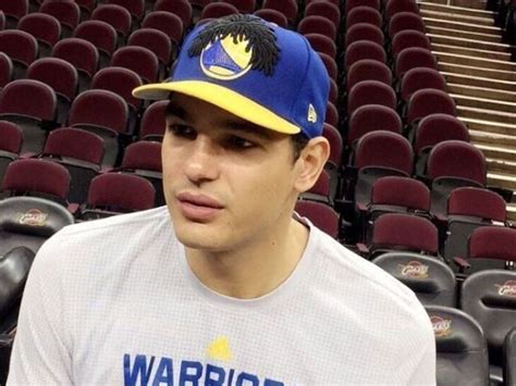 Anderson varejao plans to sign with the cleveland cavaliers for the remainder of the season. Varejao's hat pays tribute to his own hair | theScore.com