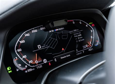 You don't have to do anything, just turn the eco pro mode on, and it will do all the work for you. BMW X6 jest eleganckie i może mieć V8. Więcej do szczęścia nie potrzeba