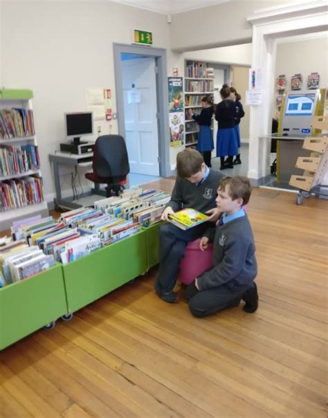 5th Class Visit Pembroke Library John Scottus School