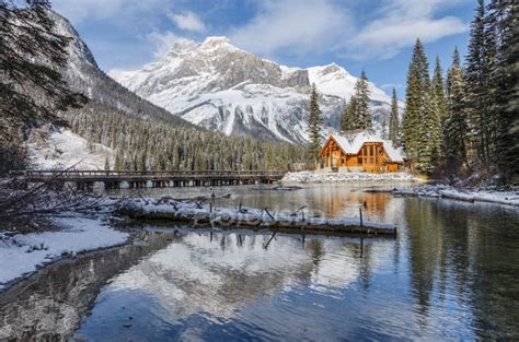 Restaurant Cabin At Emerald Lake In Yoho National Park British