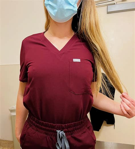 I’m A Hot Nurse I Wear My Tightest Scrubs To Show Off My Butt And People Thank Me On Behalf Of