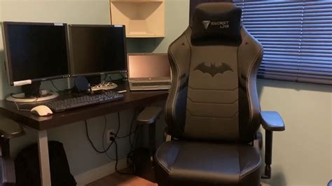 Dispatched with royal mail 2nd class. SecretLab Titan Dark Knight Special Edition 2020 - YouTube
