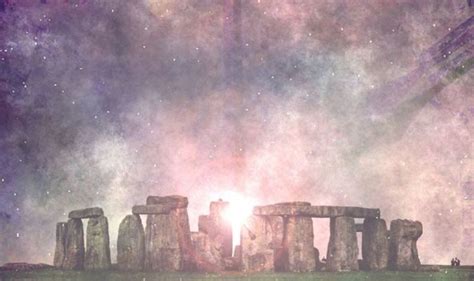 Перевод слова solstice, американское и британское произношение, транскрипция summer solstice — летнее солнцестояние winter solstice — зимнее солнцестояние the summer solstice. Summer solstice spiritual meaning: What does the summer ...