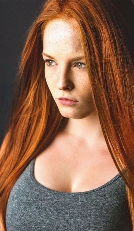 Sultry Redheads In Long Dark Hair Chelsea Houska Hair Super