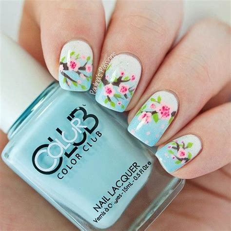 Los diseños con flores realizados en un estilo 3d se han convertido en una de las decoraciones más deseadas entre las chicas que desean mantener sus uñas bellas y a la moda. Uñas Decoradas Con Flores +75 Diseños  Paso a Paso 2017 