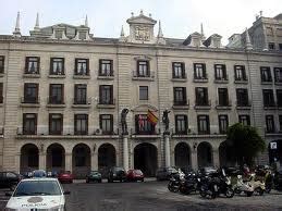 ¿quieres alquilar viviendas y pisos en cantabria. Asamblea de Caja Cantabria entre protestas - El Faradio ...