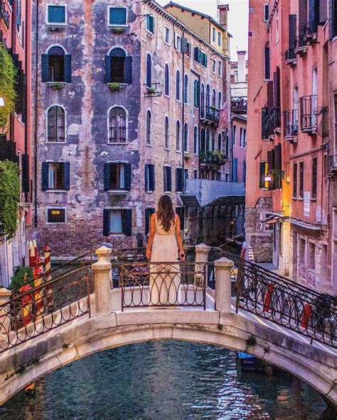 Skip the tourist traps & explore venice like a local. SAI Guide: Venice, Italy - SUITCASE AND I