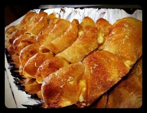 These puerto rican desserts are deliciously easy to make and offer a lovely change in pace to the usual cookies and cake we're all used to. Puerto Rican Quesitos - puff pastry filled with sweetened ...
