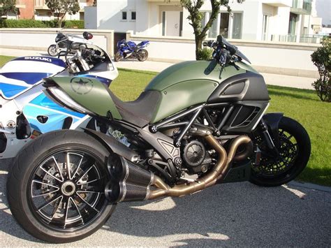 After a few 500 mile rides and having a sore ass, i decided to reshape my seat. Posted Image | Ducati diavel, Ducati