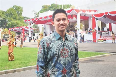 Ramai soal penolakan gaji rp 8 juta oleh seorang sarjana lulusan universitas indonesia (ui) saat interview kerja beberapa waktu lalu. Ada Apa dengan Staf Khusus Milenial Presiden Jokowi ...