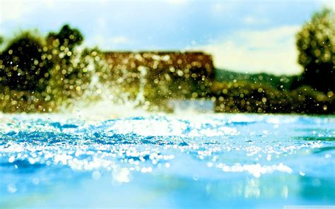 Download Wallpaper 2560x1600 Blue Water Drops Splashes Macro Hd