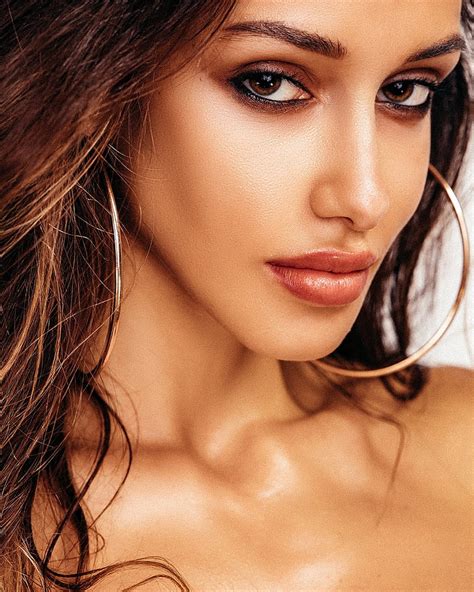Online Crop HD Wallpaper Aleksey Trifonov Women Model Portrait