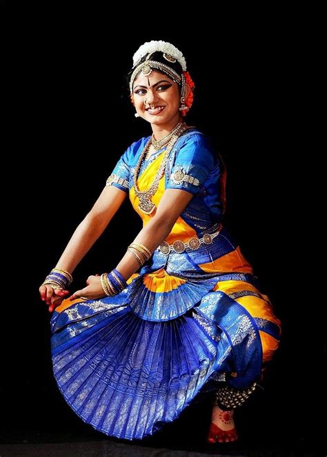 Bharatanatyam Indian Classical Dancer Bharatanatyam Bharatanatyam Costume