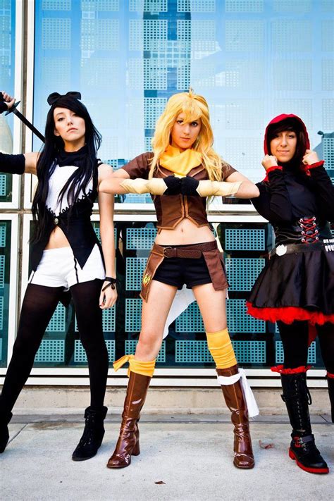 Rwby Cosplay Isnt Really That Accurate But Its A Good Try